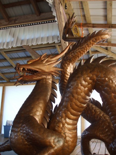 dragon sculpture